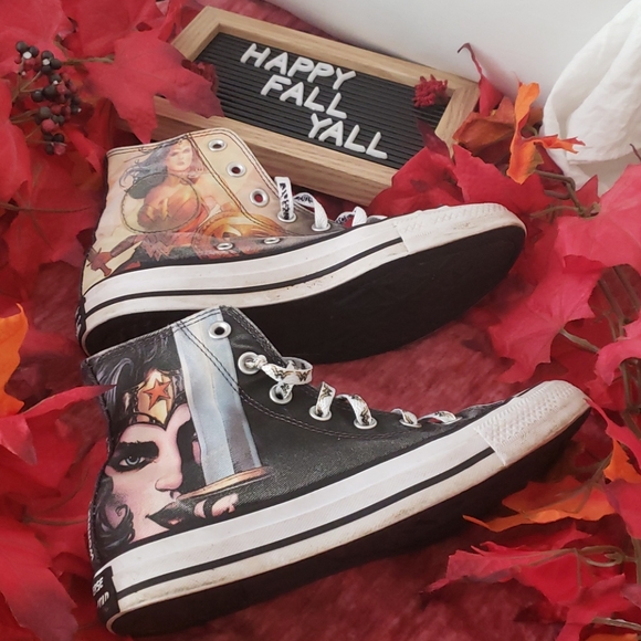 Converse Shoes - Converse Wonder Woman volume 1